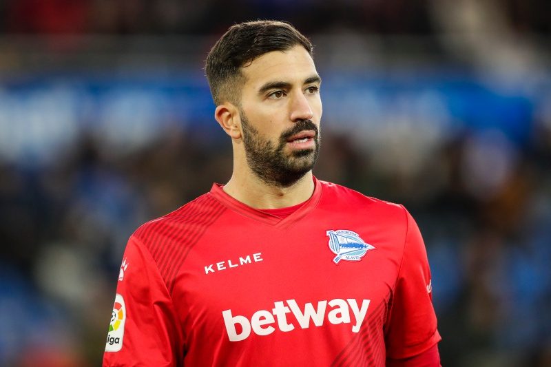 Deportivo Alaves v Valencia - La Liga Santander