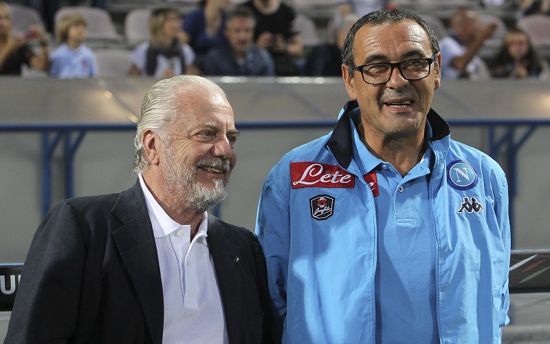 ナポリ会長とサッリ監督