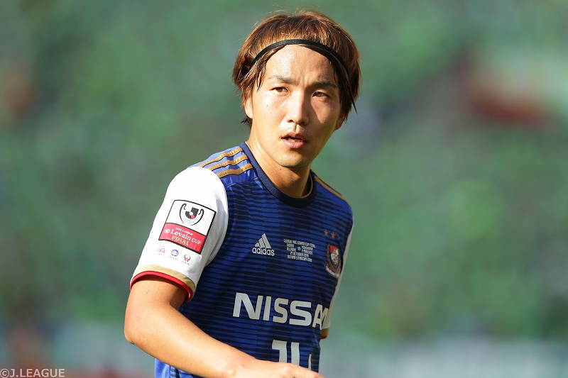 天野純「この番号をつけるしかないと思った」～トリコロールの“10番”を背負って～