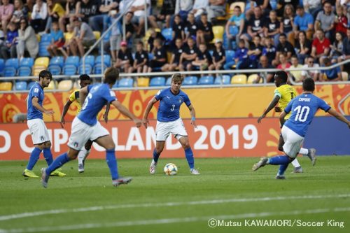 Italy_Ecuador_190614_0003_