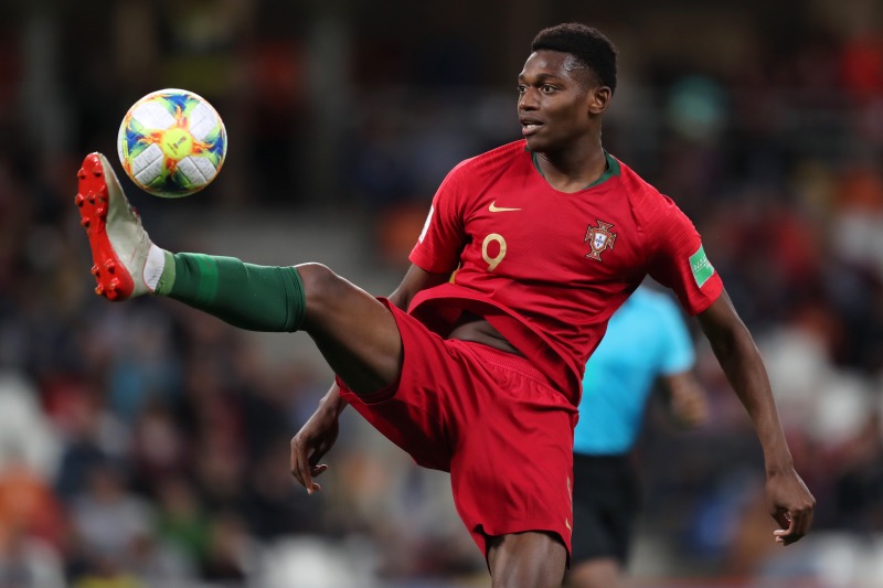 ACミラン 24-25 ラファエルレオン10 オーセンティック　12日まで‼️ PUMA ACミラン 24/25 ユニフォーム ホーム 半袖 レプリカ #10