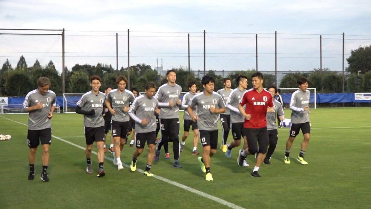 W杯予選モンゴル代表戦に向けた日本代表合宿がスタート！ 初日は中島、酒井ら13選手が軽めのトレーニングで汗を流す