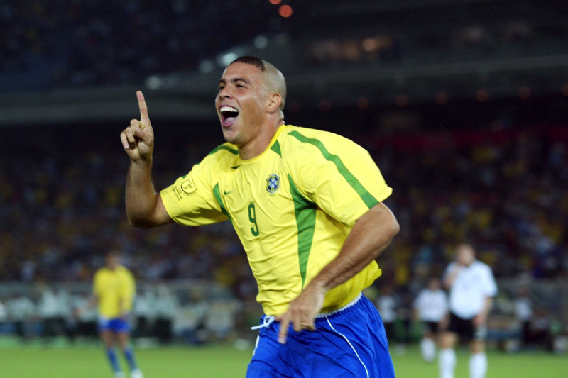【バラ売り可】　サッカー　ブラジル　KAKÁ 8番 ロナウド9番　ナイキ 元ブラジルFWロナウド氏、最も苦戦したDFを明かす「キャリアに良い衝撃