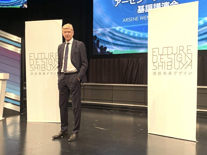来日中のヴェンゲル氏「日本で講演会をして、インタビューを受けて、ラグビーを見に行きたい」