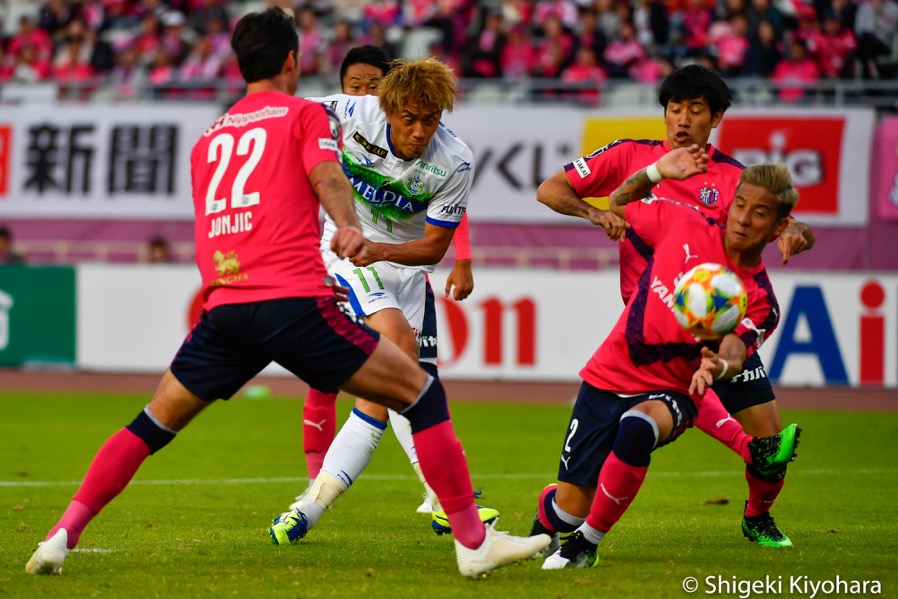 J1 20191109 COsaka vs Shonan Kiyohara14(s)