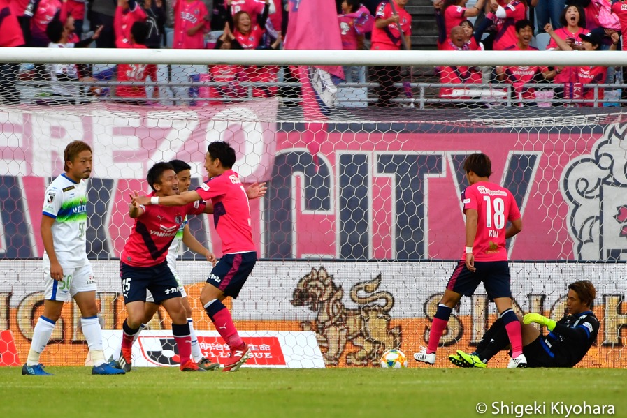 J1 20191109 COsaka vs Shonan Kiyohara9(s)