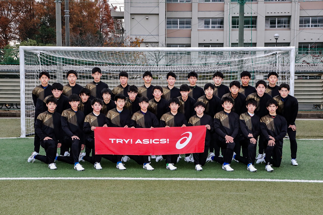 広島皆実 再び全国の高みへ ハードワークで培った 走り切る力 で集大成の冬を駆け抜ける サッカーキング 広島皆実 再び全国の高みへ ハードワークで培った 走り切る力 で集大成の冬を駆け抜ける サッカーキング