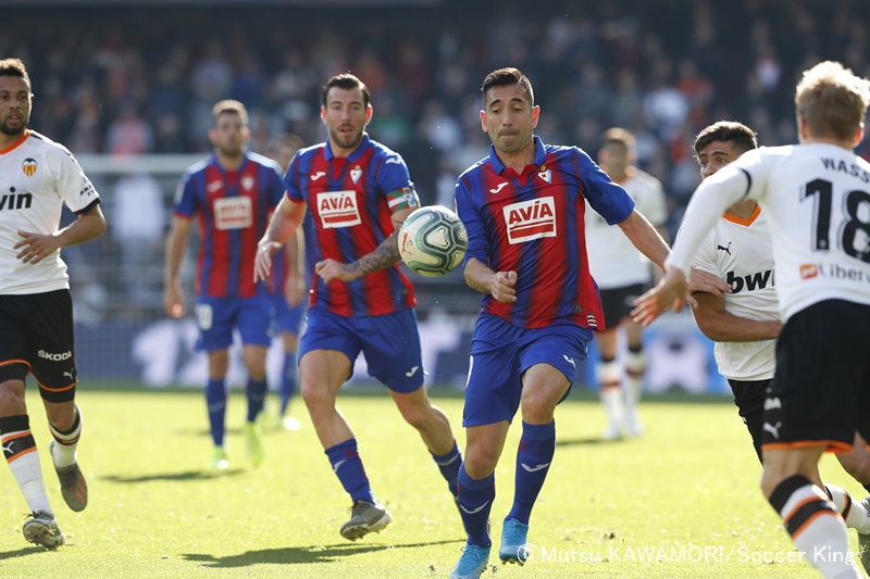 Valencia_Eibar_200104_0005_