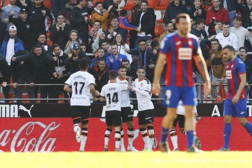 Valencia_Eibar_200104_0007_