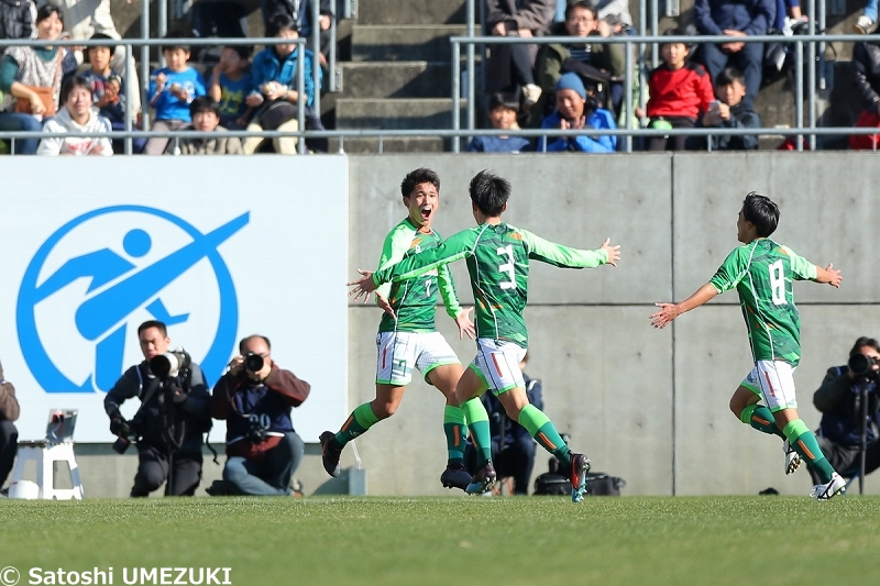 1年生MF松木玖生が先制点の大仕事！ 選手権連覇へ青森山田が6発大勝発進！