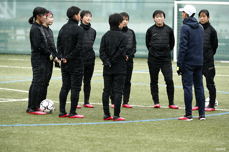 ファントム キャンプに密着 1 日本女子サッカー界に生まれた新しいサイクル サッカーキング