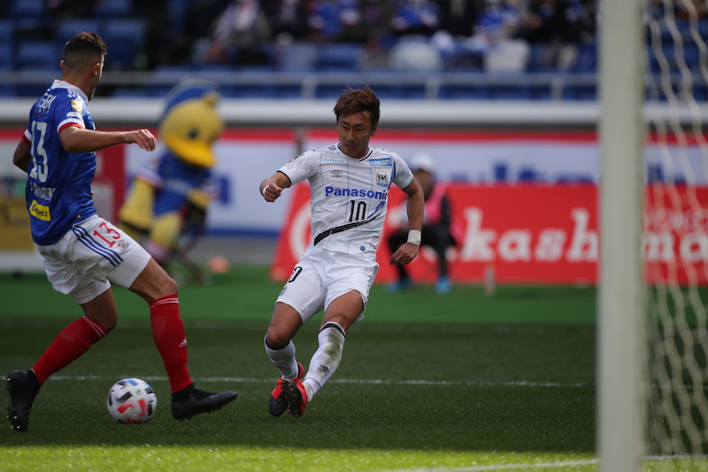「ヤットさんのサッカーIQはズバ抜けてる。天才」。刺激を受ける背番号10・倉田秋が見据える2020年シーズン