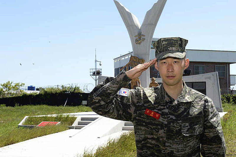 ソン フンミン 韓国で兵役の軍事訓練終了 成績トップクラスで優秀賞も受賞 サッカーキング