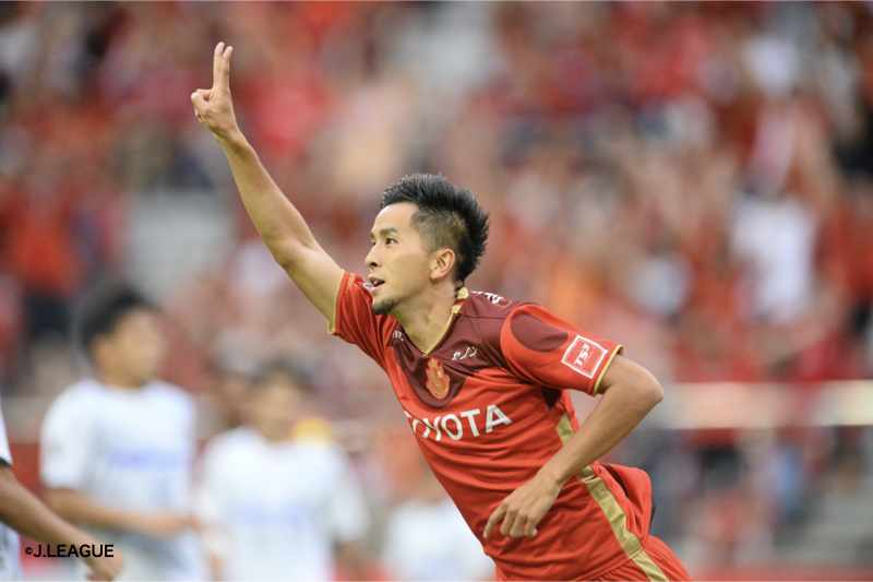 「日本代表は入らなければいけない場所」。1トップ挑戦でプレーの幅を広げる 前田直輝（名古屋グランパス／FW）