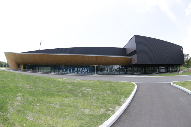 日本サッカーの新拠点「高円宮記念JFA夢フィールド」、反町技術委員長らが竣工神事斎行