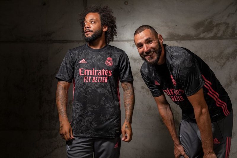 BENZEMA AND MARCELO WEAR REAL MADRID THIRD JERSEY