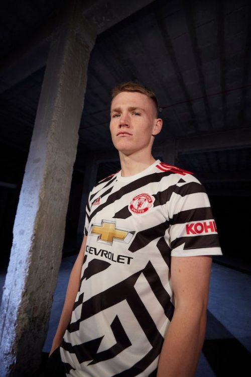 MCTOMINAY WEARS UNITED THIRD JERSEY (1)
