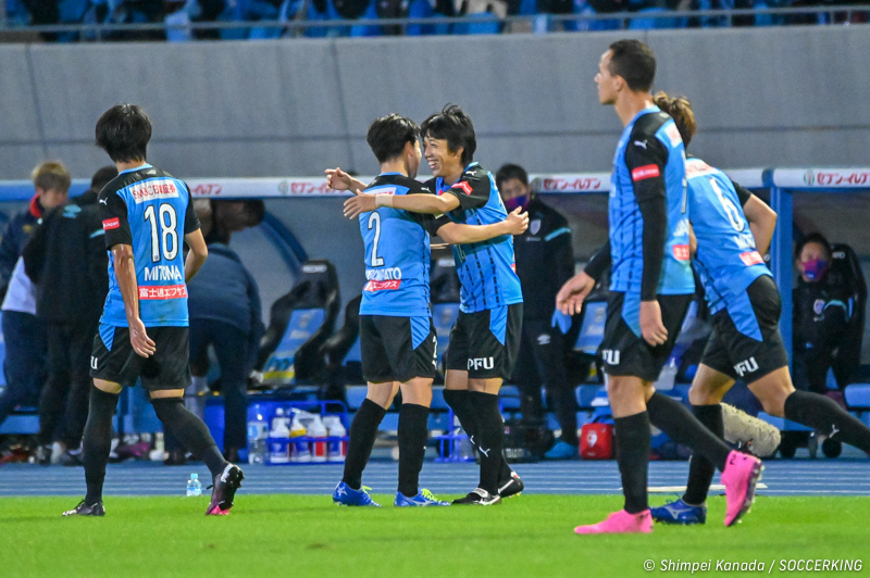 中村憲のバースデー弾が決勝点！　“多摩川クラシコ”制した川崎Fがリーグ戦12連勝を飾る