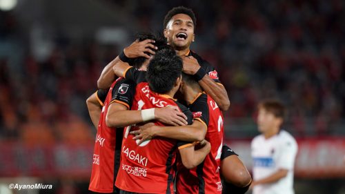 AyanoMiura_201014_004