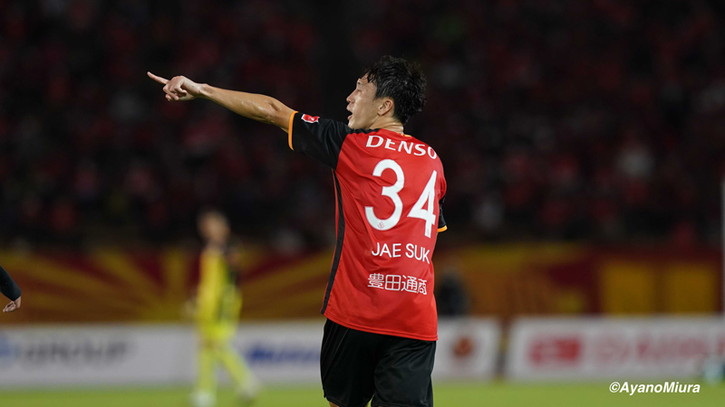 AyanoMiura_201014_007