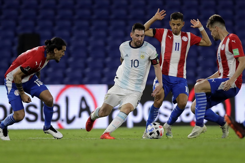 アルゼンチン代表がパラグアイ代表と1 1ドロー メッシがゴールも直前のファウルで取り消しに サッカーキング