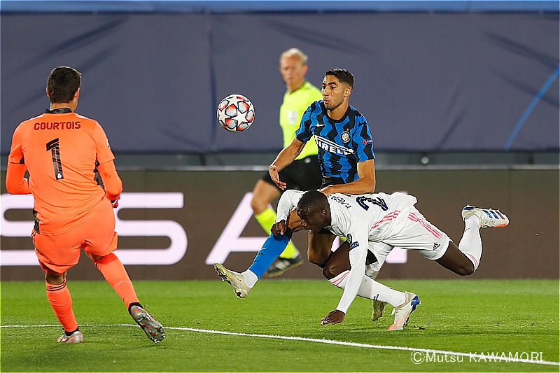 RMadrid_Inter_201103_0004_