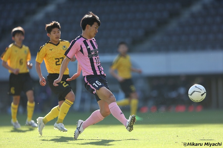 写真ギャラリー 21 1 2 第99回全国高校サッカー選手権大会 2回戦 仙台育英 3 0 宮崎日大 サッカーキング