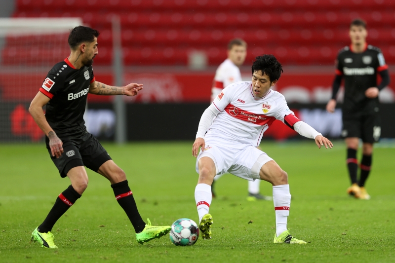 遠藤航が2試合連続キャプテンも…シュトゥットガルト、レヴァークーゼンに5失点大敗