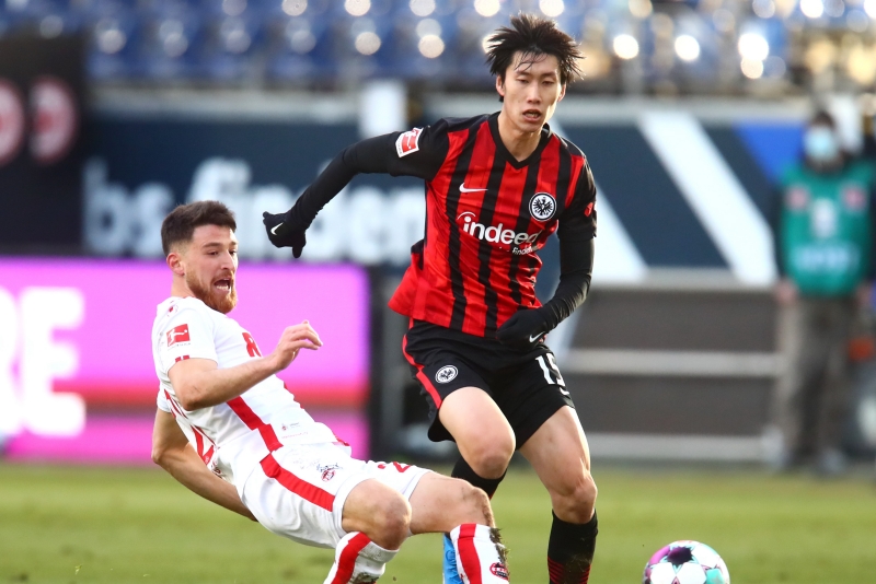 長谷部フル出場の好調フランクフルトが4連勝！　鎌田が今季7アシスト目を記録