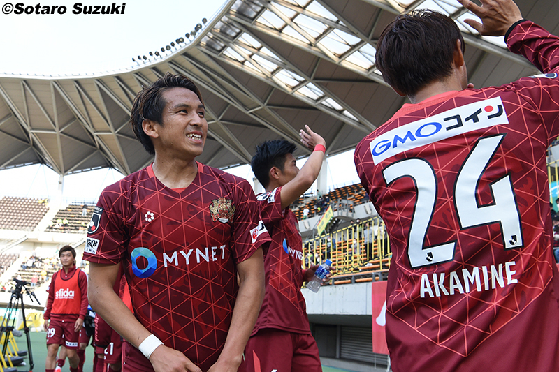 琉球が逆転勝利で開幕5連勝！　新潟も東京Vに7得点で全勝をキープ／J2第5節