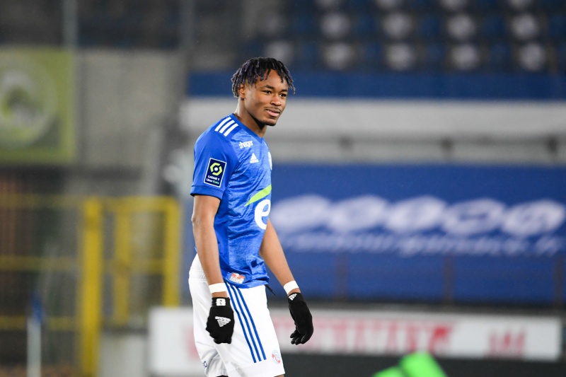ライプツィヒ、フランス人DFシマカン獲得で合意か…ミランも注目の20歳