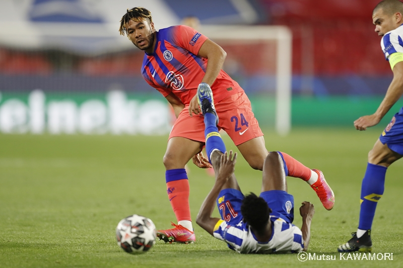 Porto_Chelsea_210407_0005_