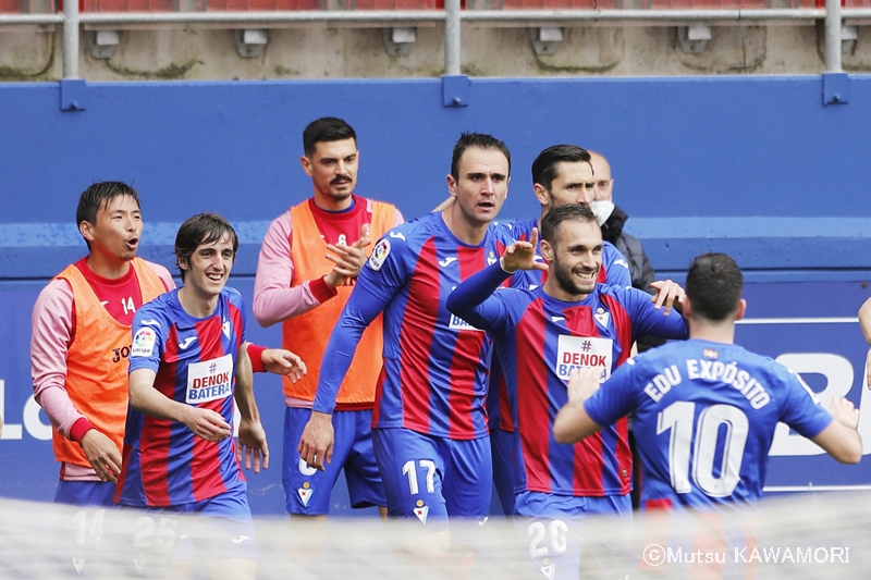 Eibar_Alaves_210501_0006_