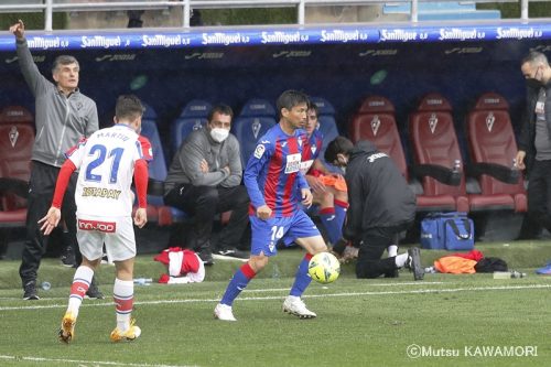 Eibar_Alaves_210501_0009_