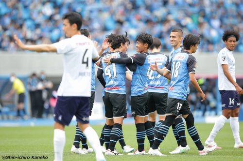 首位川崎fが連続無敗記録を 23 に更新 好調の福岡は6連勝を飾る J1第15節 サッカーキング