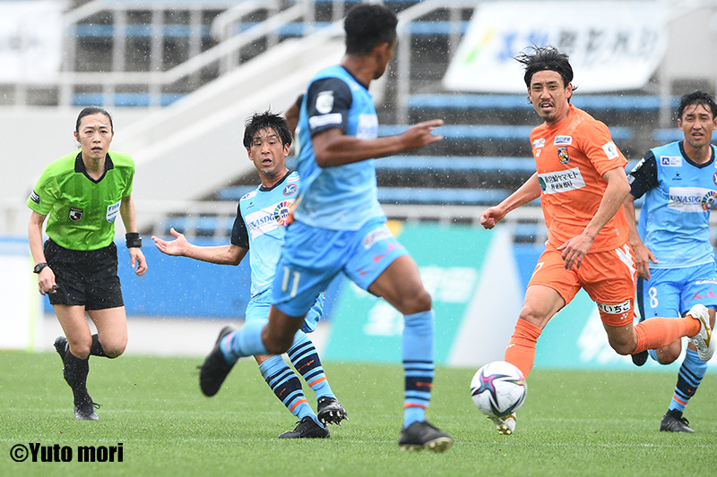 YS横浜vs宮崎でJリーグ初の女性主審！　富山が首位浮上、岩手は5位転落／J3第8節