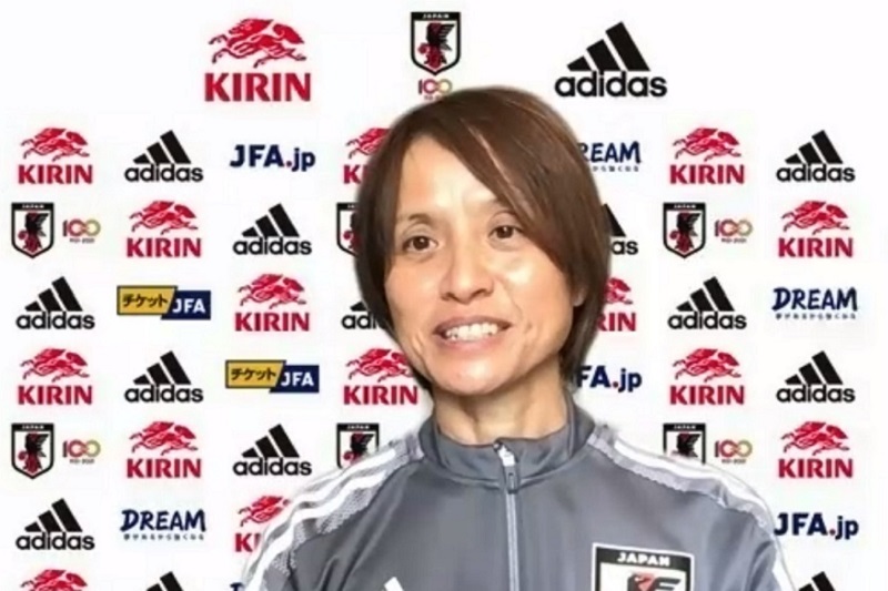 高倉麻子