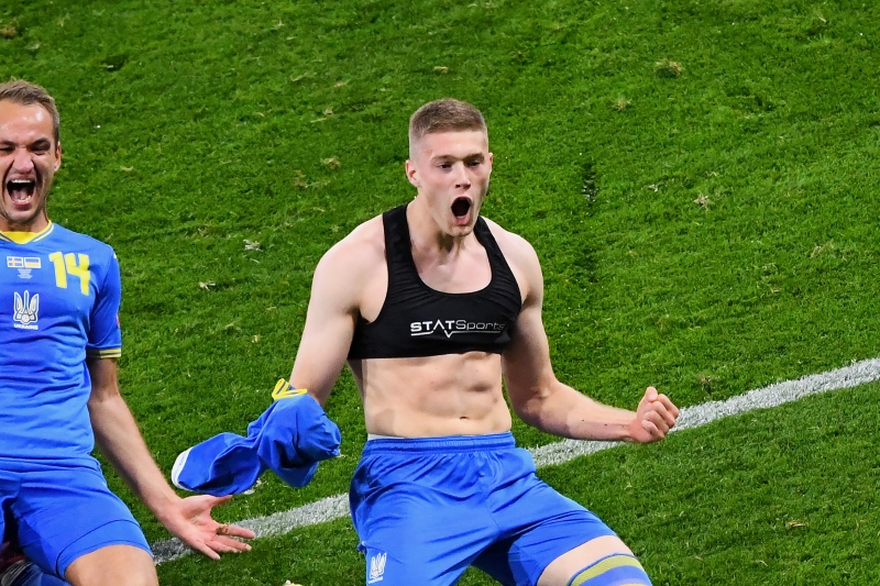 ハイテク腕時計から日本発のメガネまで Euroの ベストガジェット をご紹介 サッカーキング