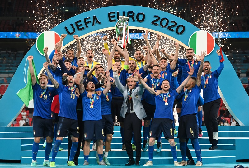 イタリア 53年ぶり2度目のeuro制覇 Pk戦でイングランド下し34戦無敗維持 サッカーキング イタリア 53年ぶり2度目のeuro制覇 Pk戦でイングランド下し34戦無敗維持 サッカーキング