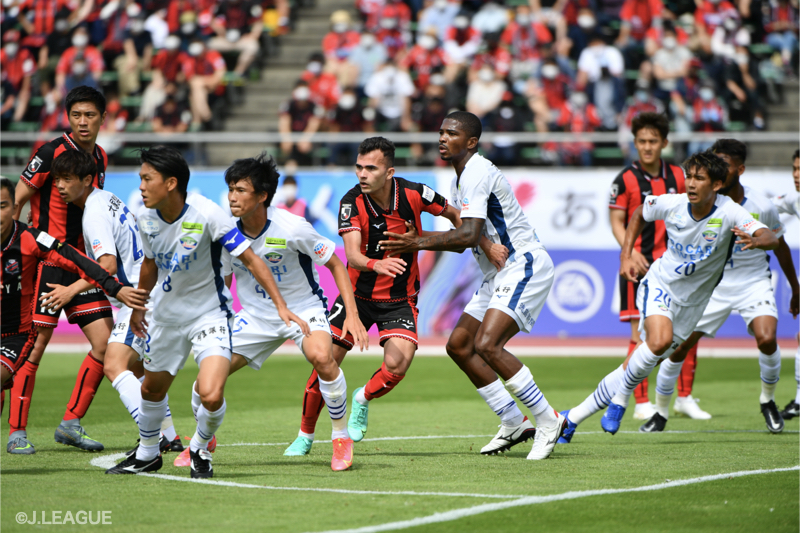 札幌、試合終盤のオウンゴールで劇的勝利！　徳島は3戦連続ウノゼロで黒星