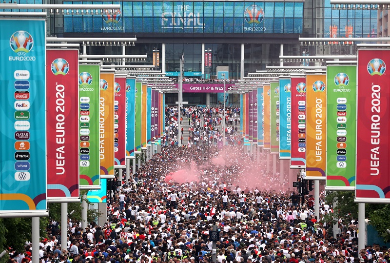 UEFAがEURO2020決勝の暴徒についてイングランドに処分…2試合の無観客と罰金
