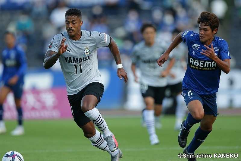 京都が5試合ぶり黒星で2位に後退…町田に勝利の磐田が首位浮上／J2第32節