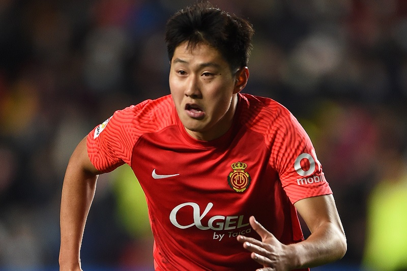 マジョルカのイ ガンインに災難 好プレー披露も途中交代 指揮官が説明 お互いの声が サッカーキング マジョルカのイ ガンインに災難 好プレー披露も途中交代 指揮官が説明 お互いの声が サッカーキング