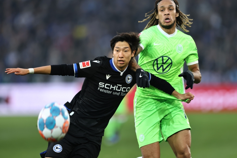奥川雅也が先制点も…ビーレフェルト、2分間に2失点でヴォルフスブルクとドロー