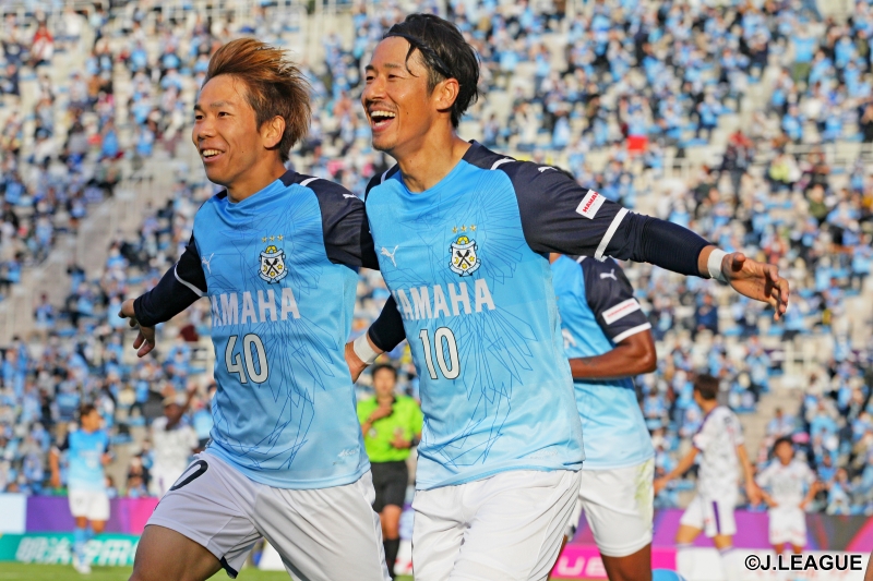 首位攻防戦を制した磐田がJ1復帰に王手！　山形と町田は昇格の可能性が消滅／J2第38節