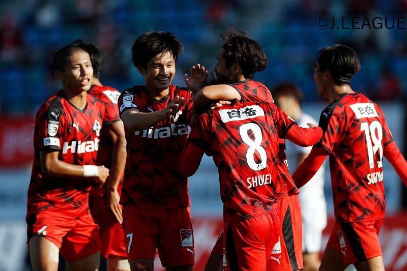 熊本が5戦ぶり勝利で首位奪還！　宮崎は逆転負けで再び2位に／J3第28節