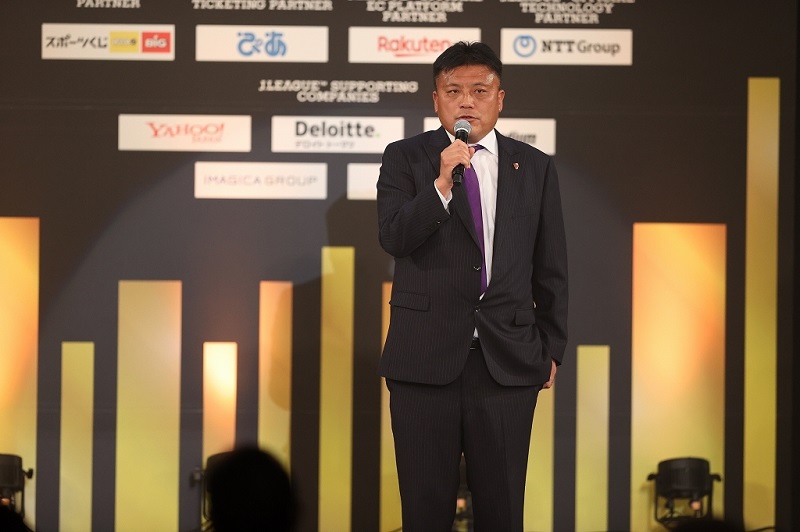 優秀監督、優勝監督発表…京都をJ1に引き上げた曺貴裁監督「この賞はクラブ全員の力」