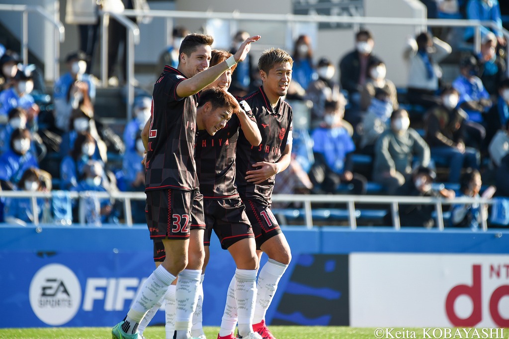 【写真ギャラリー】2021.12.4 明治安田生命J1リーグ第38節 横浜FC 0－1 北海道コンサドーレ札幌