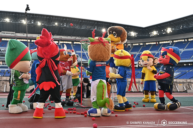ベガッ太が玉入れで大暴れ！　マスコット大運動会はギラン主将の白組が逆転優勝