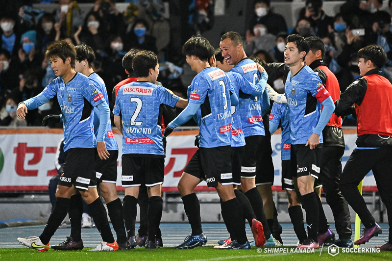 王者・川崎F、新生FC東京の猛攻耐えて白星発進！　昨季得点王のダミアンが値千金の決勝点